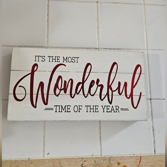 Hand Crafted Holiday Wall Decor Christmas Sign - Picture 9 of 14
